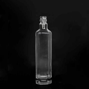 500ml Square Vintage XO Vodka Glass Bottle With Cork