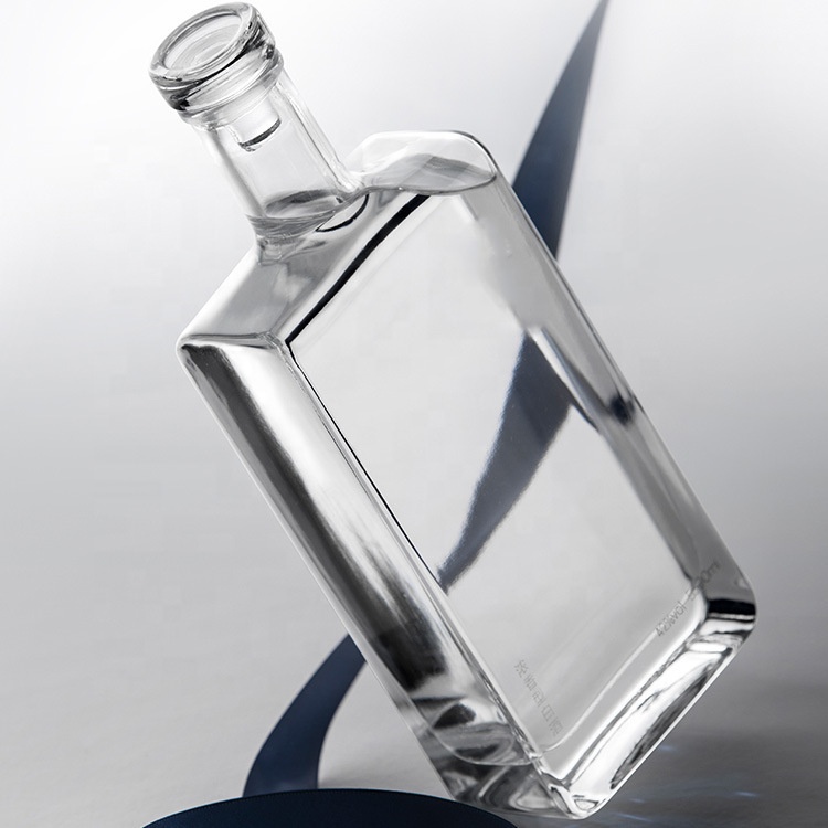500ml Super Flint Heavy Base Square Glass Liquor Bottle for Spirits