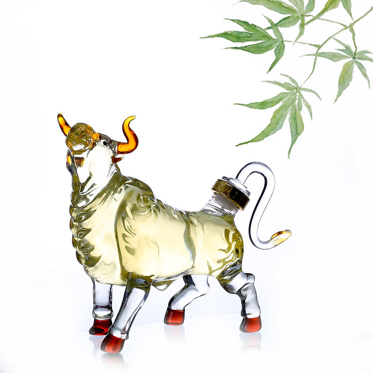 500ml Twelve Chinese Zodiac Signs Cow Shape Glass Bottle For Liquor Making