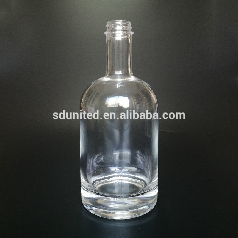 500ml clear glass vodka/whisky gin bottle with screw cap