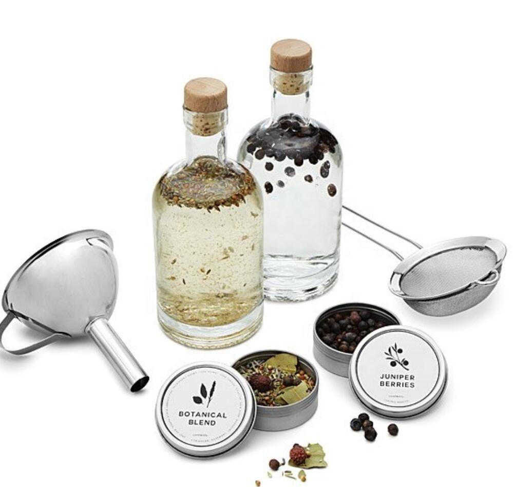 500ml flint heavy base round cork Gin glass bottle for spirit and Vodka glass bottle