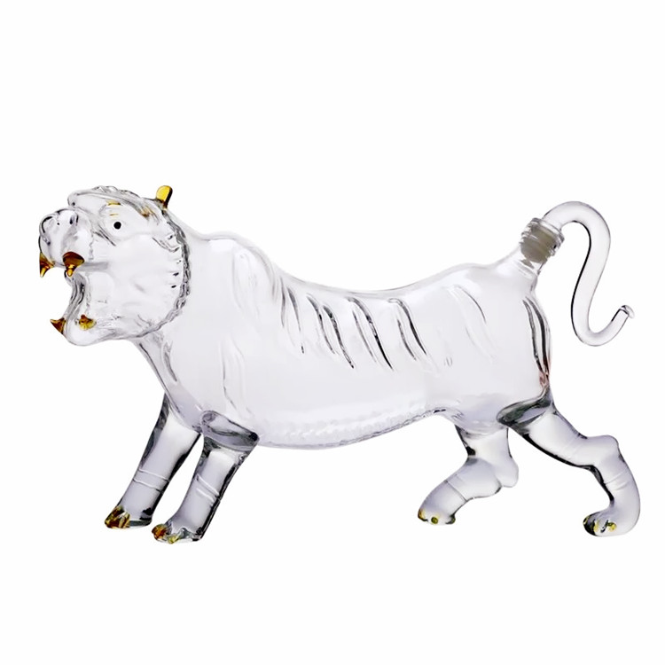 500ml high borosilicate glass art bottle, animal tiger shaped decandar for vodka whiskey liquor