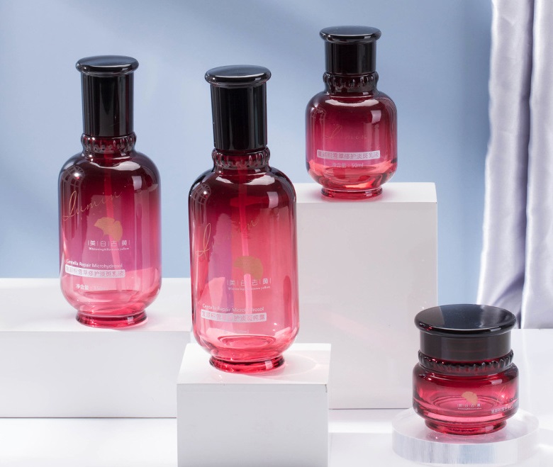 50G 50ML 150ML 180ML Guangzhou red glass cosmetic bottle and jar for cosmetic packaging set