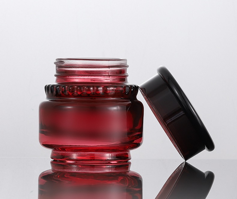 50G 50ML 150ML 180ML Guangzhou red glass cosmetic bottle and jar for cosmetic packaging set