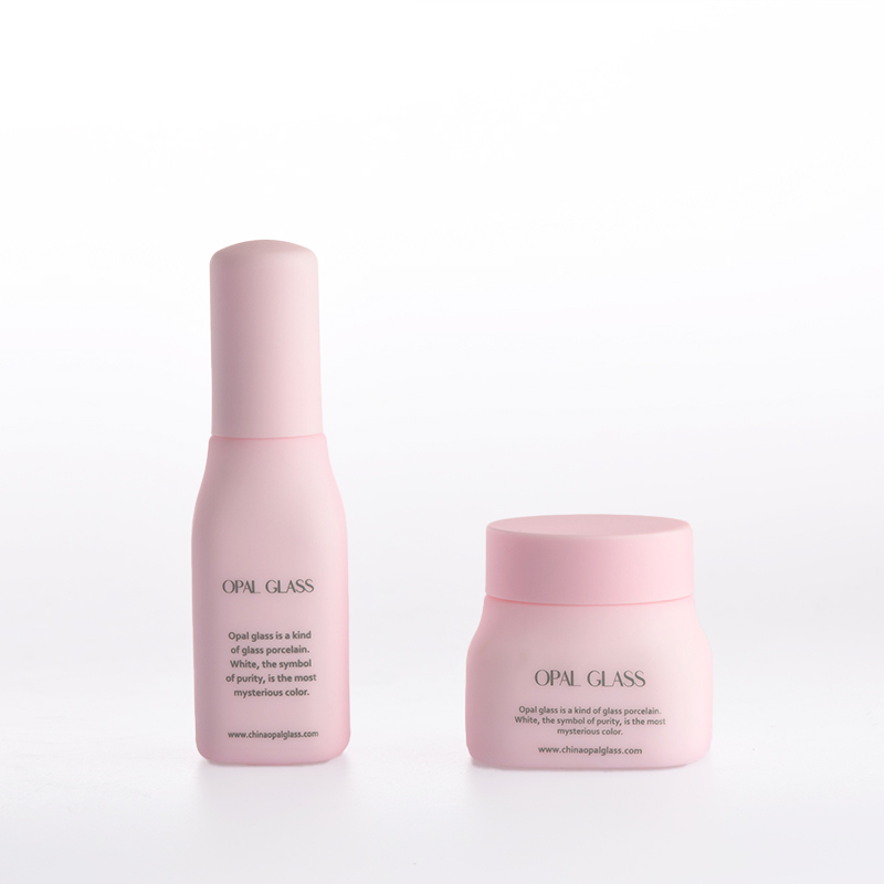 50g/40ml/100ml/120ml opaque white glass lotion bottle with pump