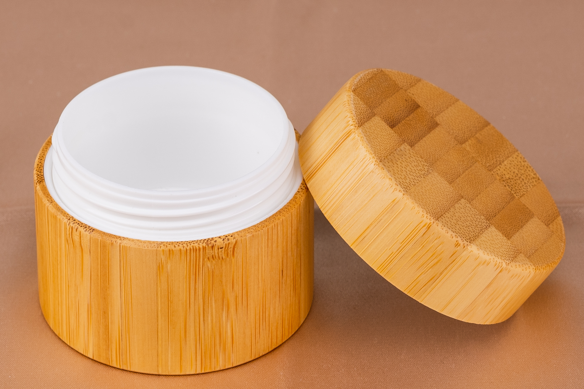 50g Wholesale Cosmetic Packaging Product Fast Delivery Empty Bamboo Makeup Case Plastic Inner Cosmetic Cream Jar