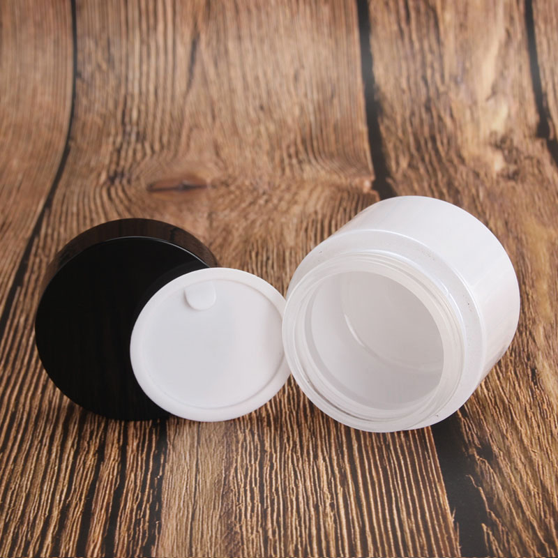 50g pearl hoarfrost glass jar with black plastic lid cosmetic container