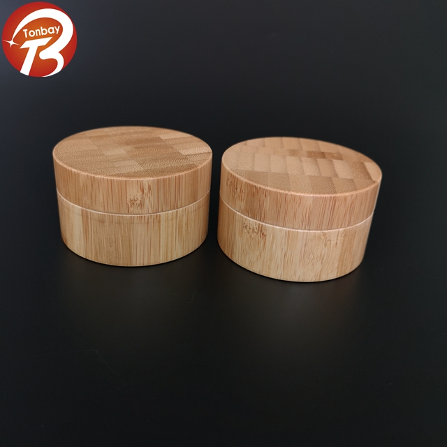 50g plastic jar with bamboo lid