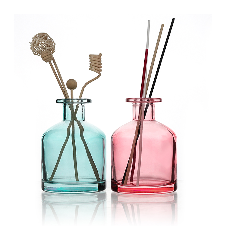 50ml 100ml 150ml 250ml Boston Round Refillable Glass Amber Reed Diffuser Bottles With Rubber Cork Stopper