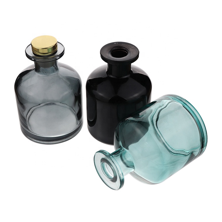 50ml 100ml 150ml 250ml Boston Round Refillable Glass Amber Reed Diffuser Bottles With Rubber Cork Stopper