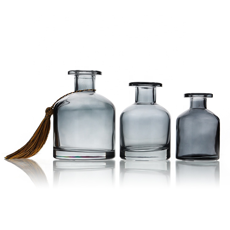 50ml 100ml 150ml 250ml Boston Round Refillable Glass Amber Reed Diffuser Bottles With Rubber Cork Stopper