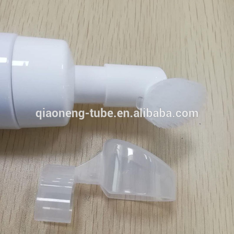 50ml 150ml pet cosmetic bottle facial wash bottles with silicone brush luxury cosmetic jars and bottles