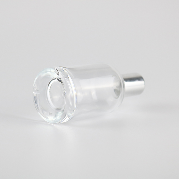 50ml Custom Modern Boston Round Spray Perfume Oils Glass Bottles with Silver Spray Cap