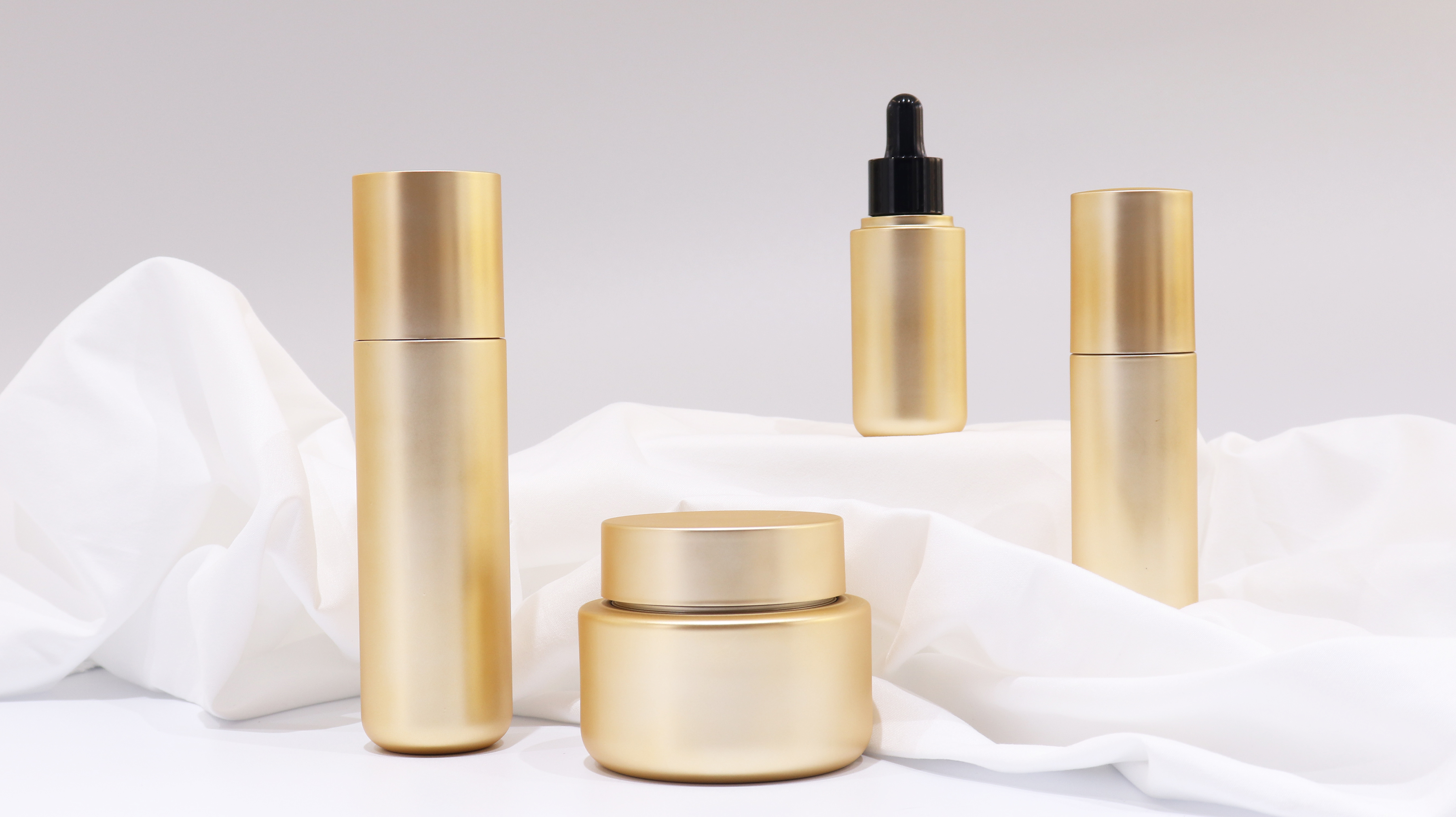 50ml PETG High Clear Plastic Jar Round Bottom Cream Jar Luxury Cosmetic Packaging With Lid Luxury Jar