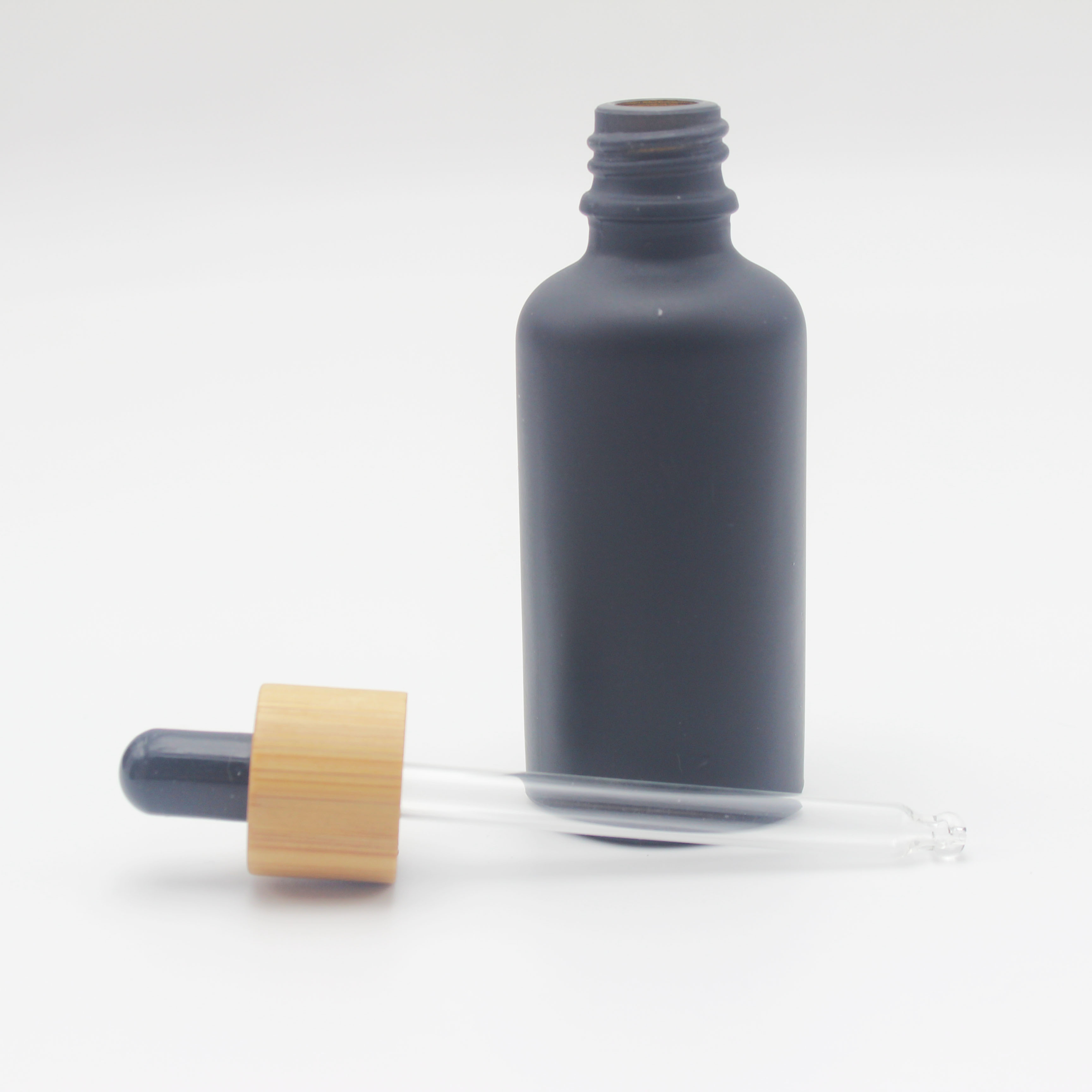 50ml e liquid matt black frosted glass dropper bottle with Bamboo dropper cap MRTS-027K