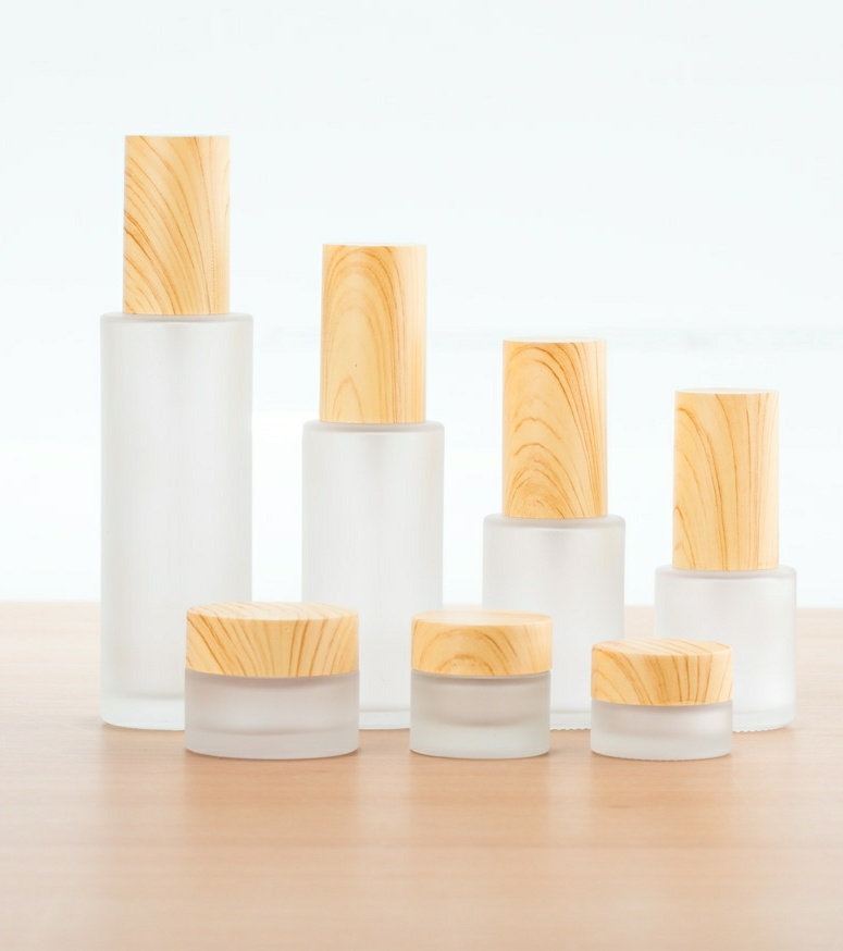 50ml frosted amber dropper glass bottle with bamboo cap for essential oil serum cosmetic packaging
