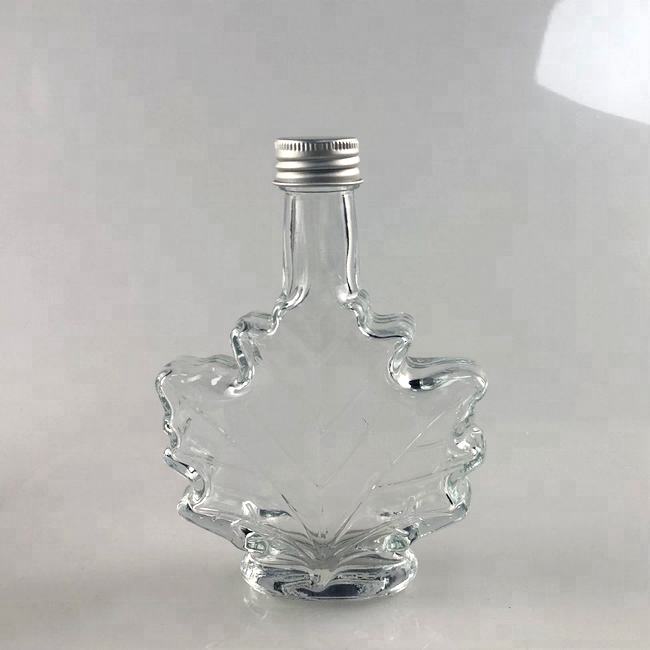 50ml mini maple leaf shaped glass liquor wine bottles