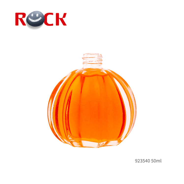 50ml perfume empty glass bottle with pump spray golden cap