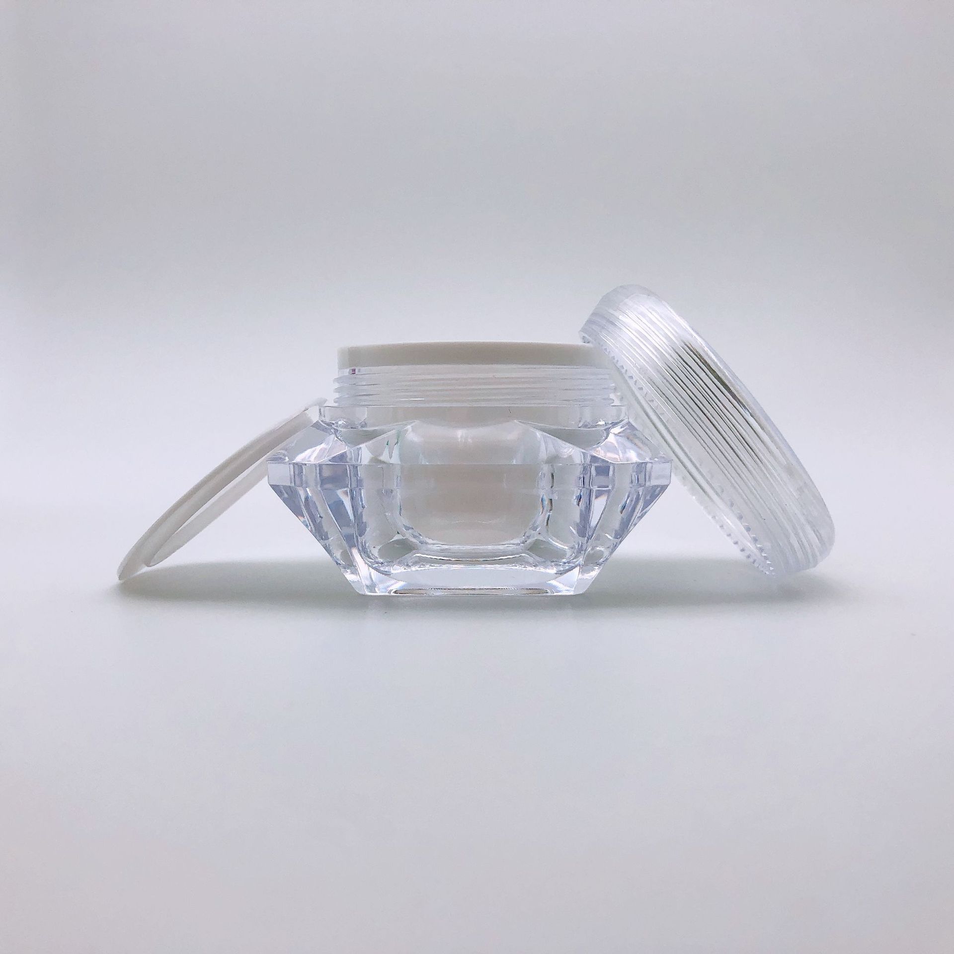 5g 10g 15g Free samples clear diamond shape plastic jar 5g Clear Plastic Jar