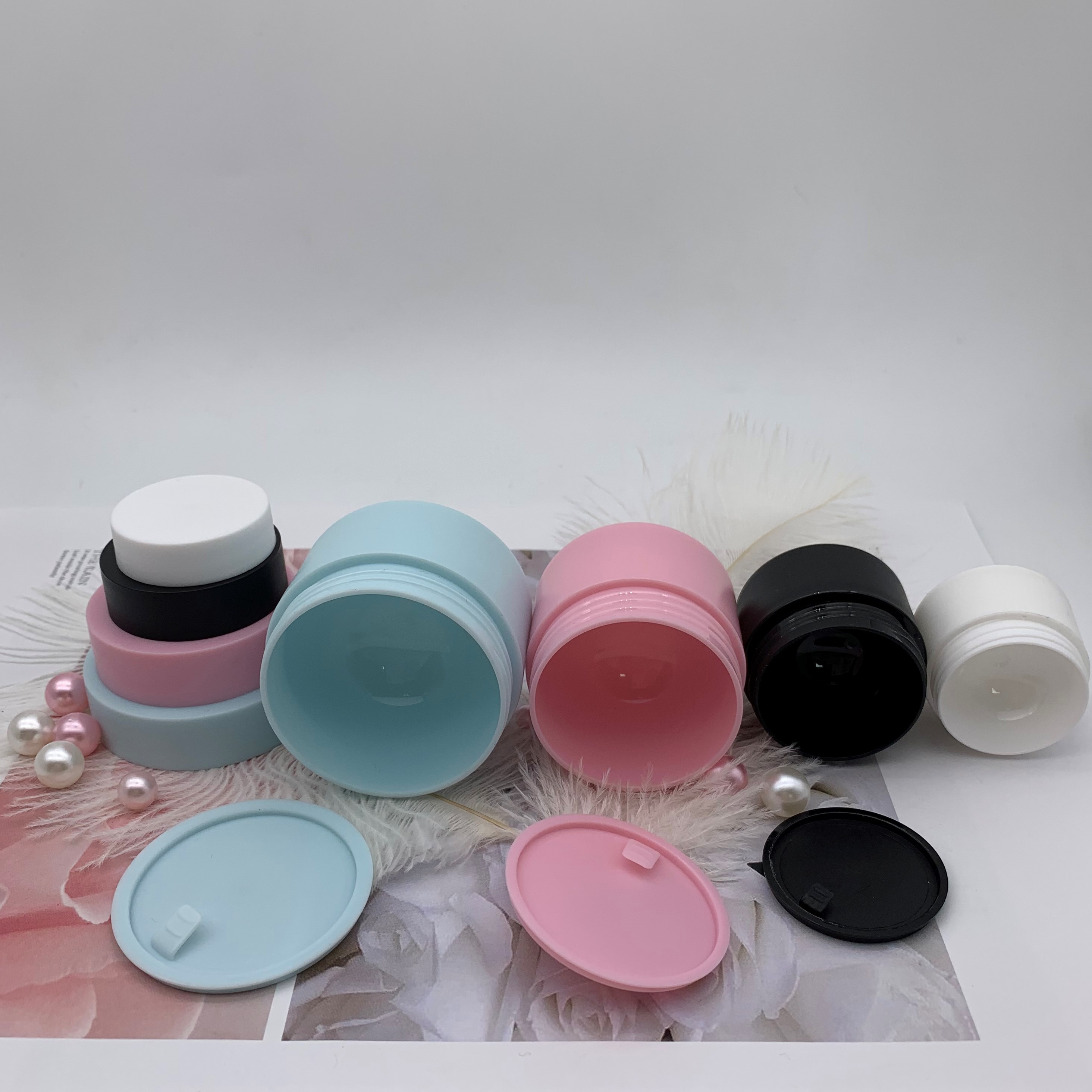 5g 15g 20g 30g 50g Cosmetic Cream Jar Colored Skin Care Cream Jar PP Plastic Jar