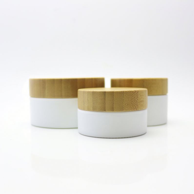 5g 15g 30g 50g 100g white glass jar with the bamboo lid BJ-010C