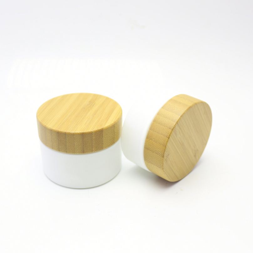 5g 15g 30g 50g 100g white glass jar with the bamboo lid BJ-010C
