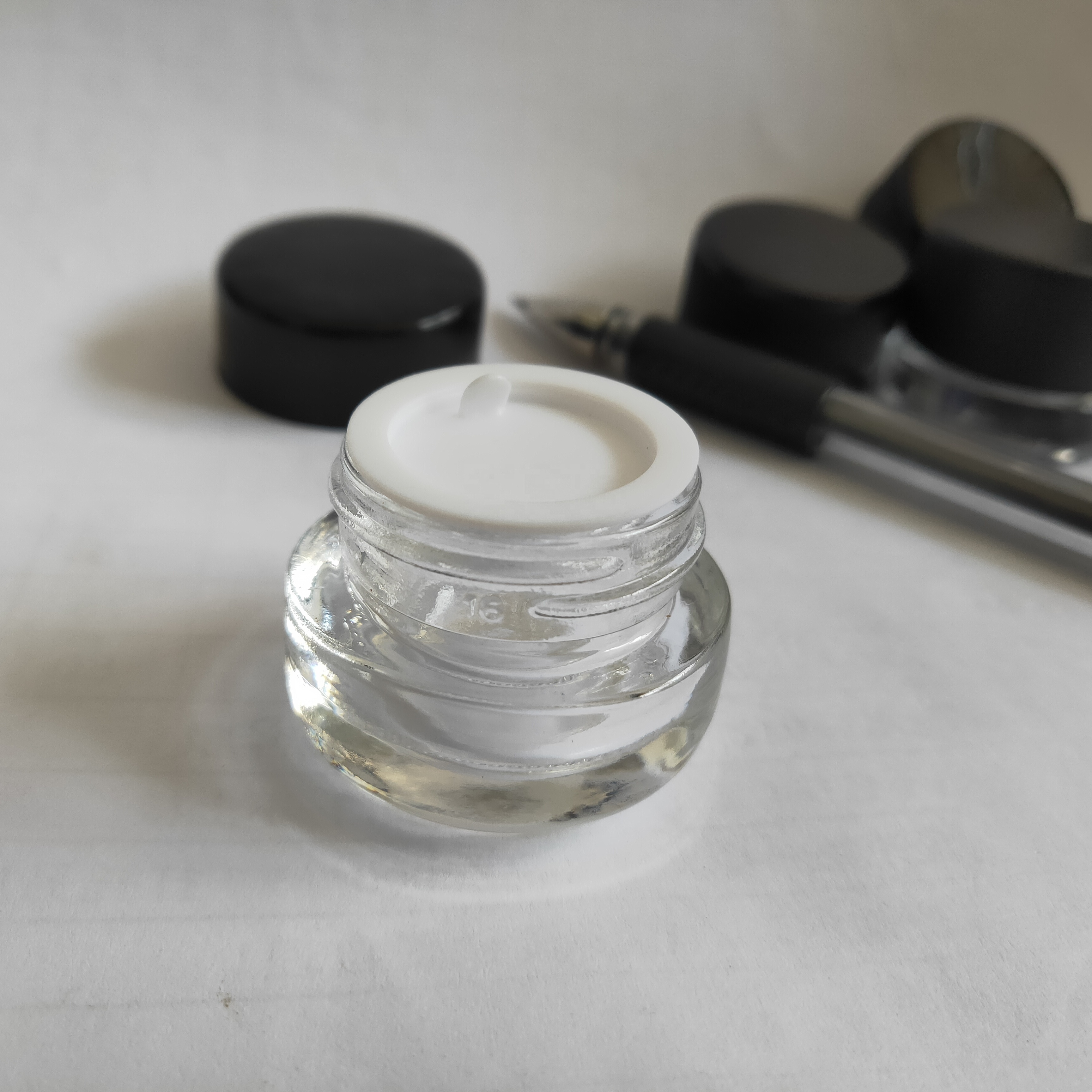 5g black painting glass cream jar essential oil cbd oil glass jar with CRC cap