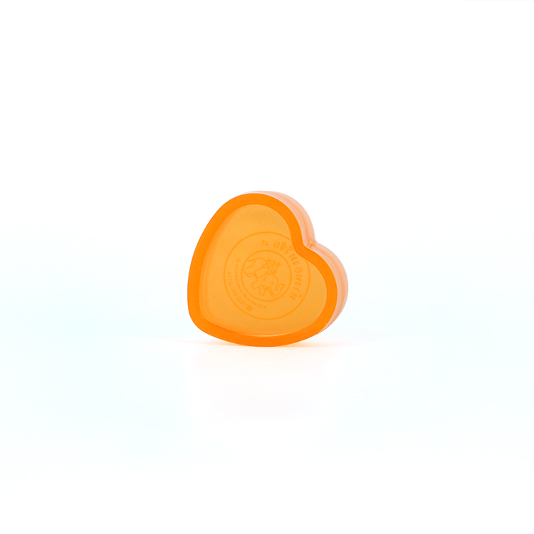 5g heart shape plastic cosmetic jar