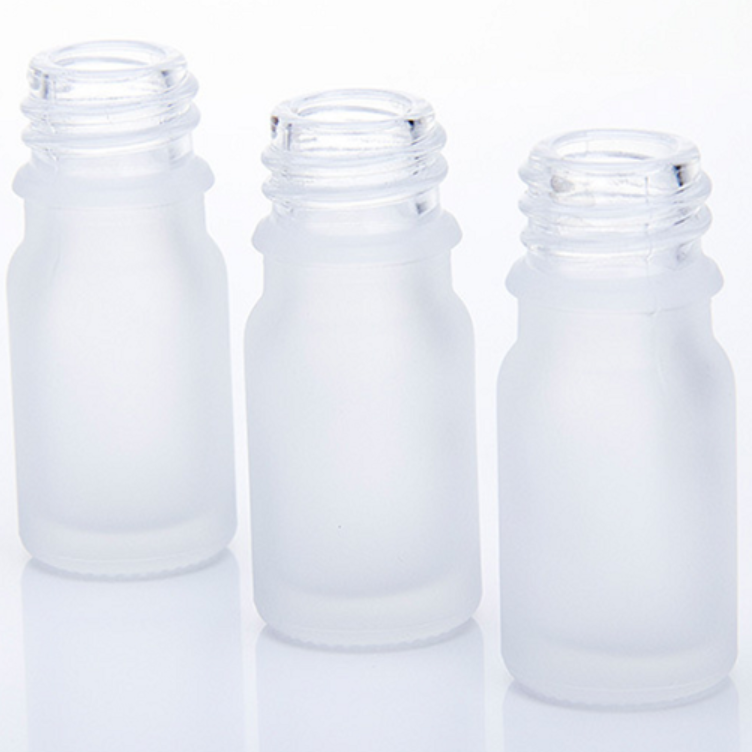 5ml 10ml 15ml 20ml 30ml 50ml 100ml 0.2oz clear frosted essential oil glass bottles with gold silver black white screw cap