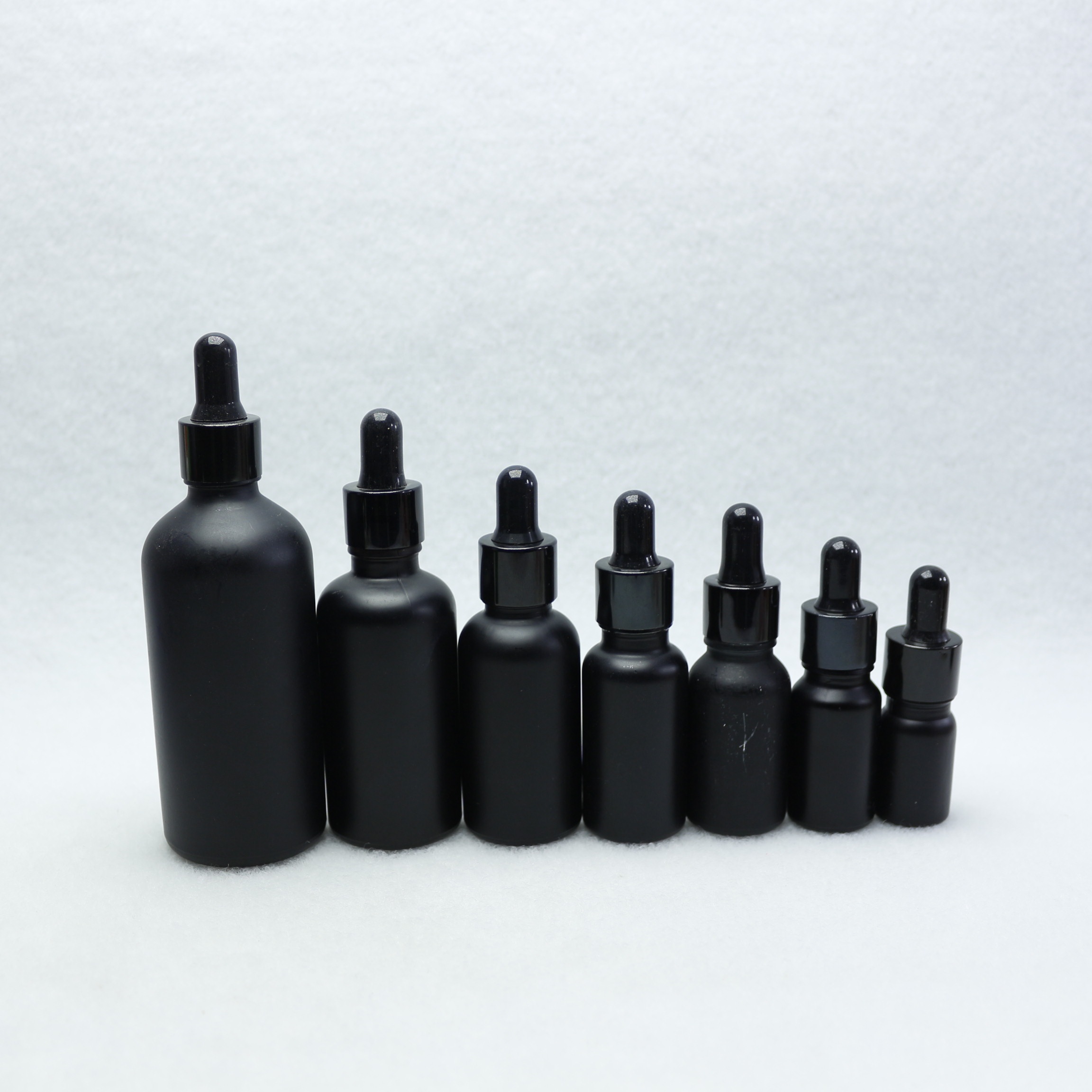 5ml 10ml 15ml 20ml 30ml 50ml 100ml frosted black glass dropper bottle cosmetic packaging DG217E
