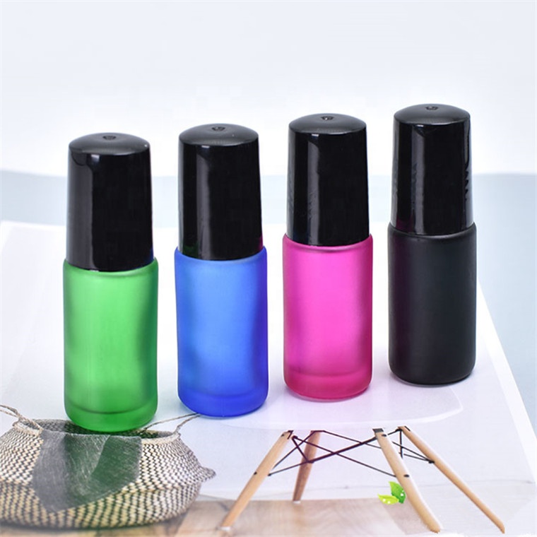 5ml 10ml 15ml 30ml Frosted glass roll on bottle for sale