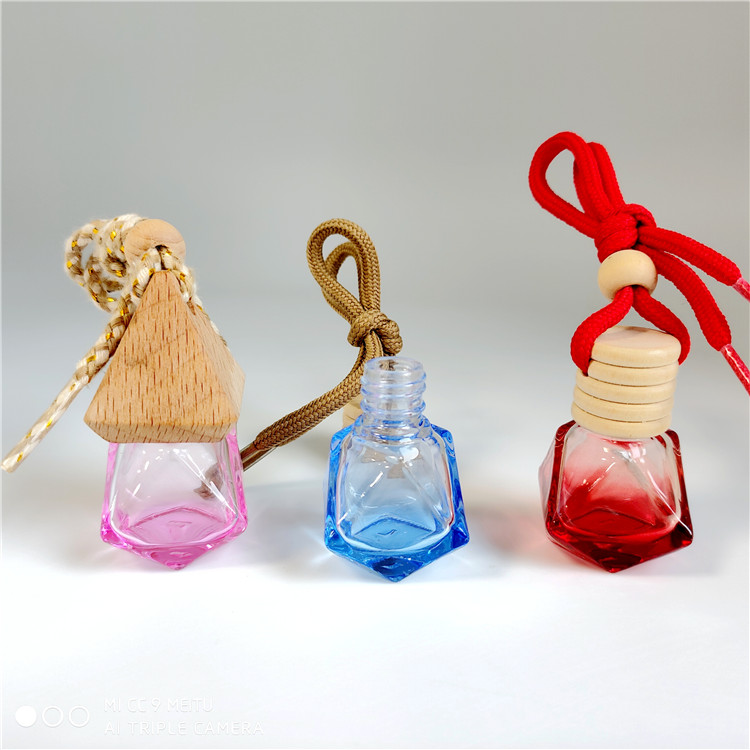 5ml 8ml 10ml Wholesale empty hanging car perfume bottle diffuser bottle pink blue yellow red color with wooden cap
