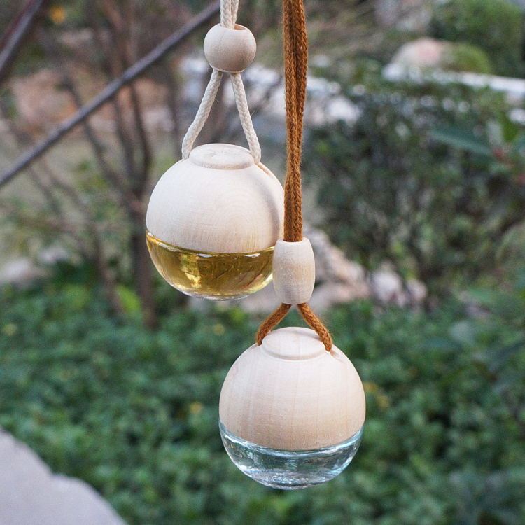 5ml Portable glass mini perfume bottle aromatherapy car hanging perfume diffuser with wooden diffuser cap