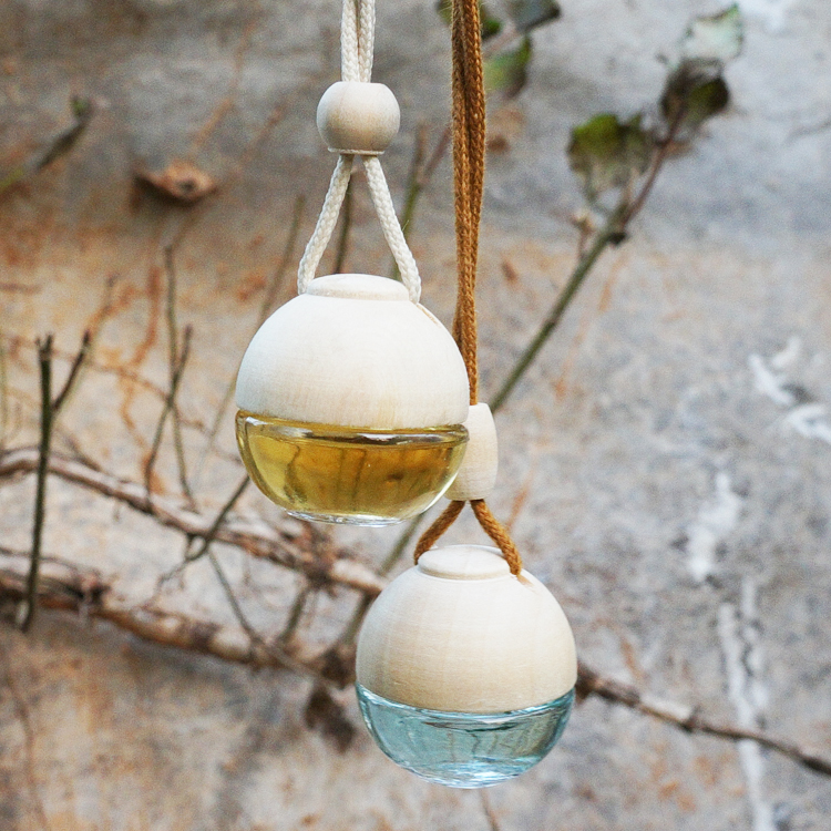 5ml Portable glass mini perfume bottle aromatherapy car hanging perfume diffuser with wooden diffuser cap