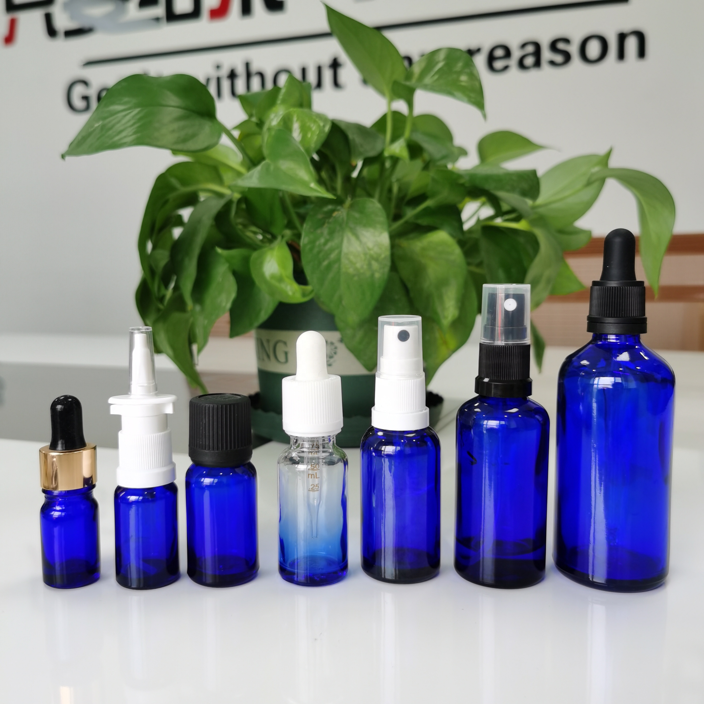 5ml empty mini perfume glass bottle in blue color for samples cosmetic package