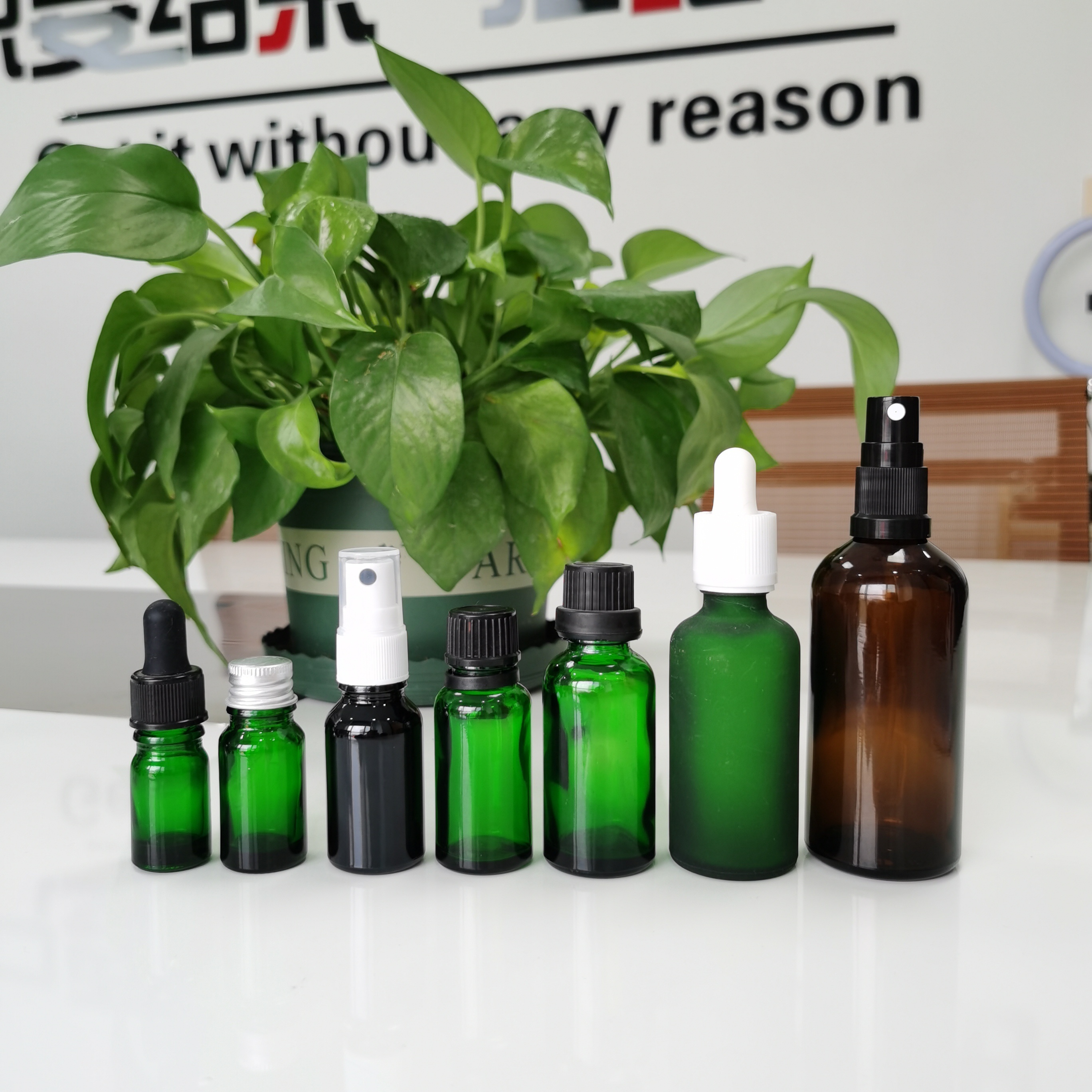 5ml green essential oil glass bottle with gold dropper, glass bottles for essential oils,5ml 10ml 15ml 20ml 30ml 50ml 100ml