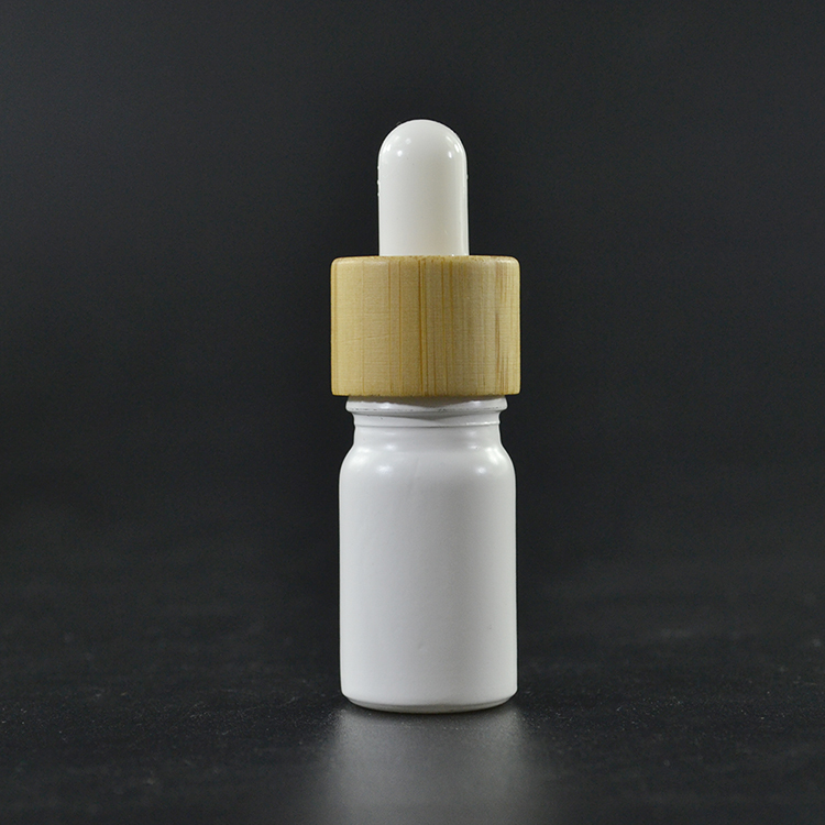 5ml matte white black essential oil frosted glass dropper bottle with bamboo cap