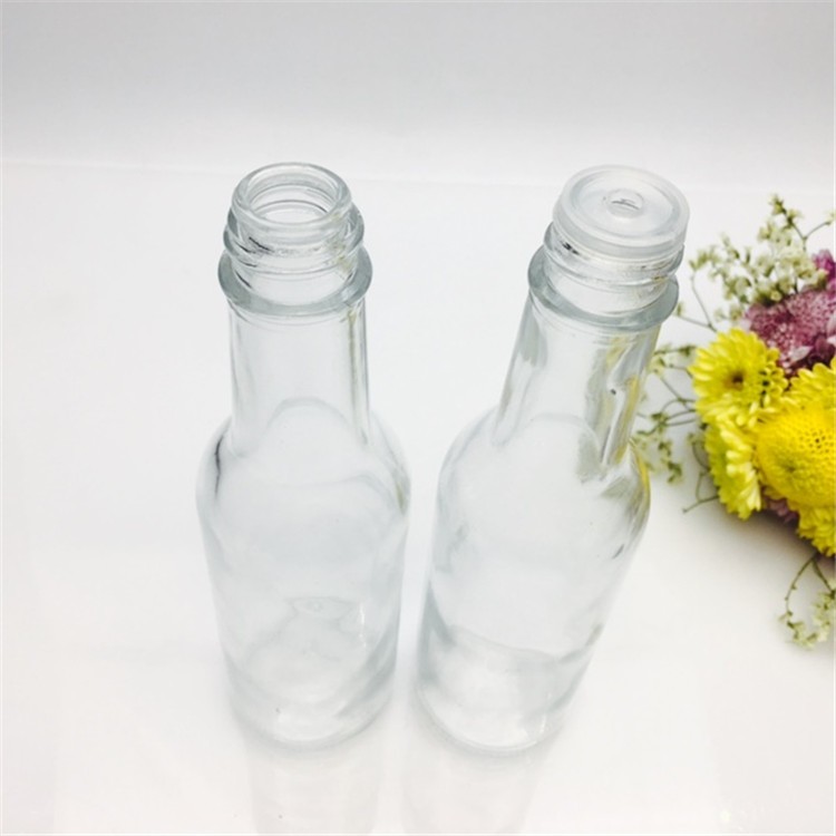 5oz 6oz 8oz 150ml 180ml 250ml fish/tomato/pizza hot sauce glass bottle with black cap and orifice reducer