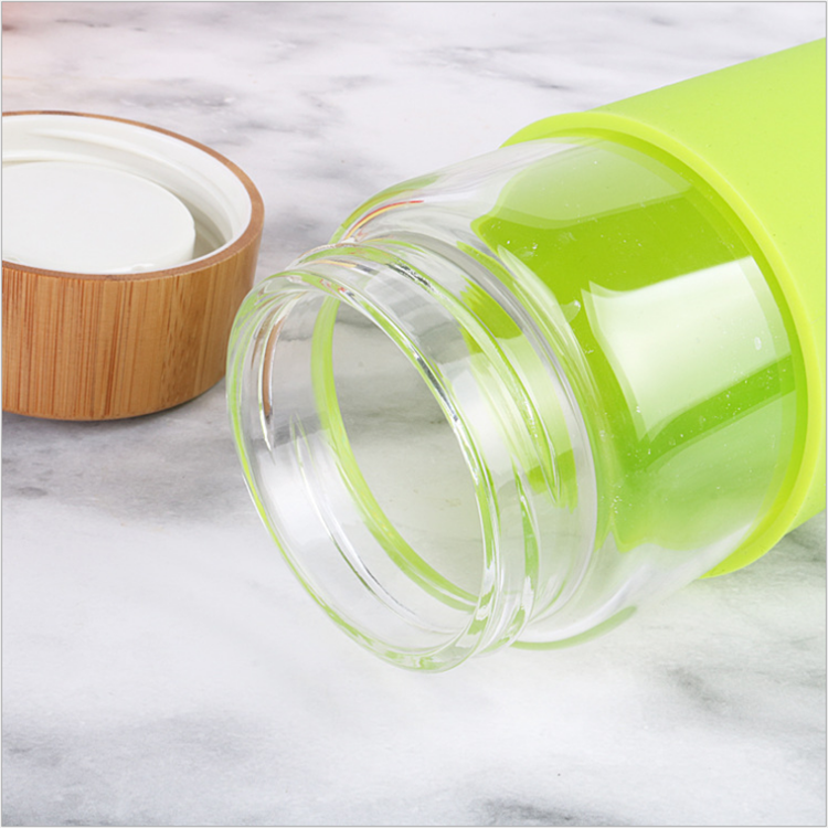600ml High Borosilicate transparent glass water bottle with bamboo lids