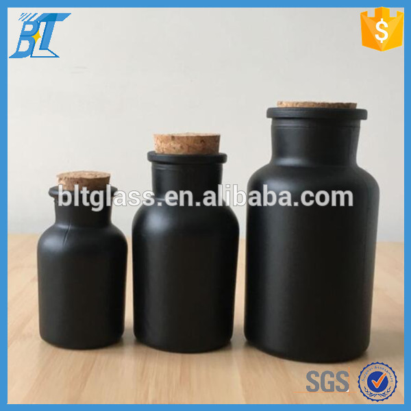 60ml 125ml 250ml wholesale black wide mouth glass apothecary jar with wooden lid