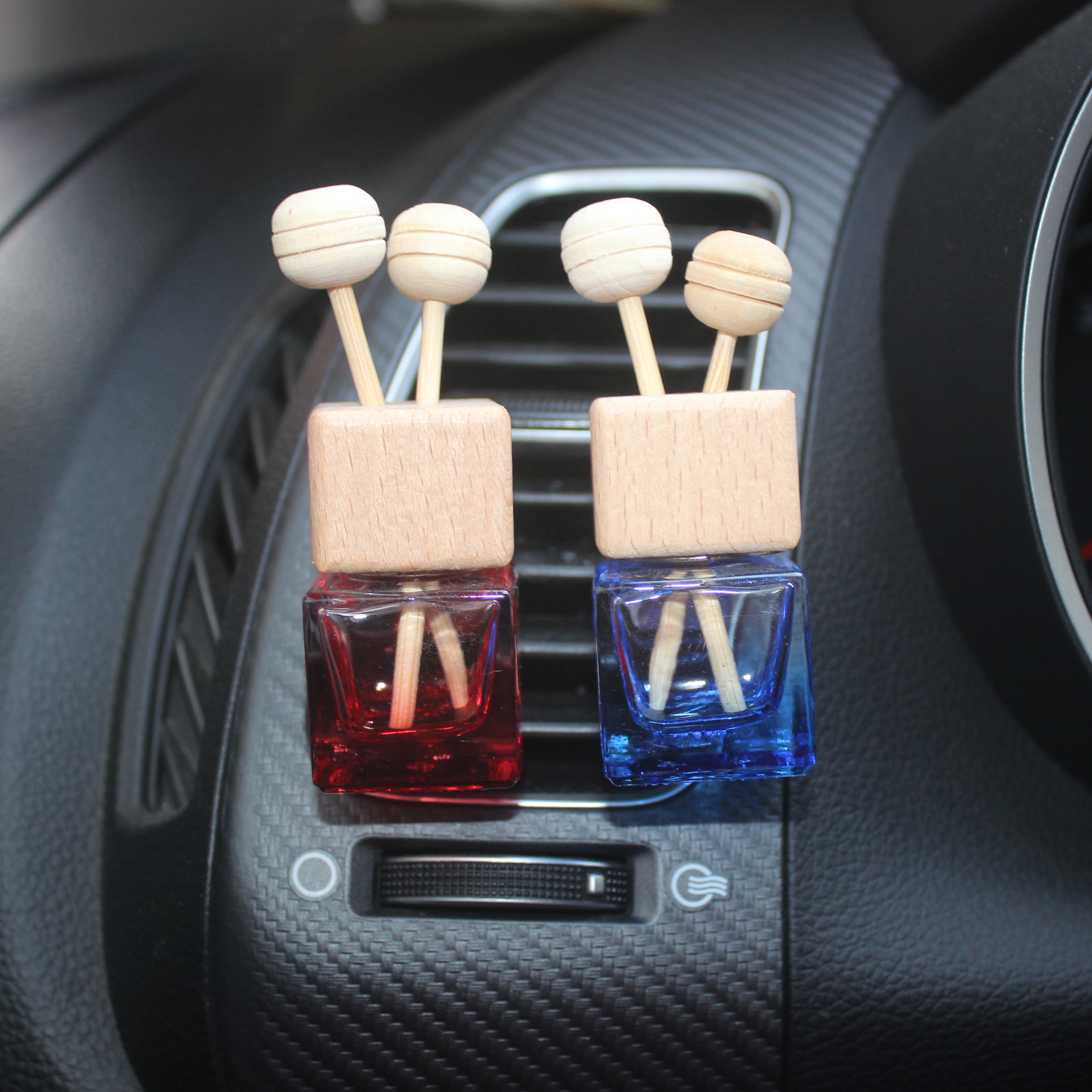 6ml 8ml Colored car diffuser bottle vent clip aromatherapy empty black white rose gold glass colored bottle lids auto perfume