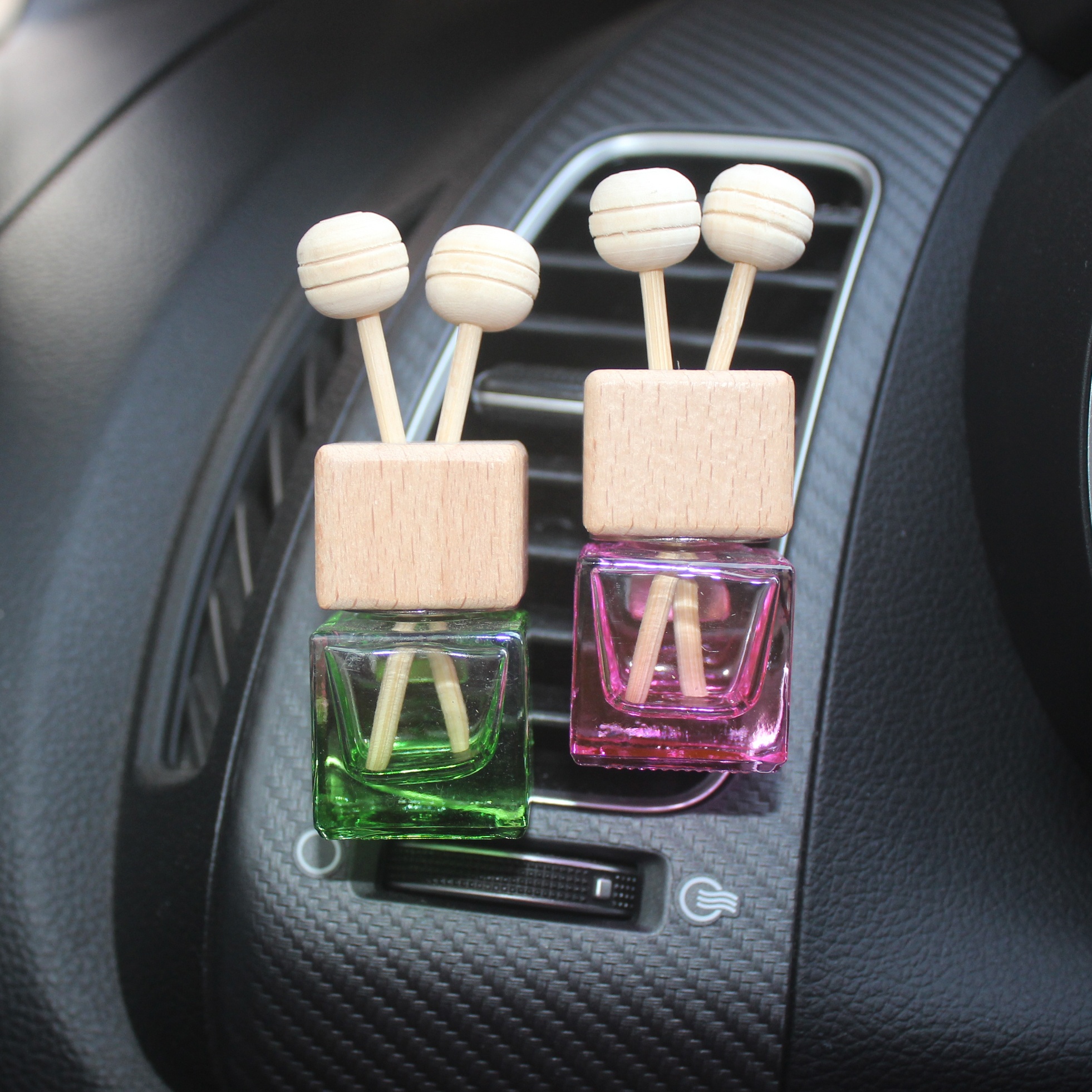 6ml 8ml Colored car diffuser bottle vent clip aromatherapy empty black white rose gold glass colored bottle lids auto perfume