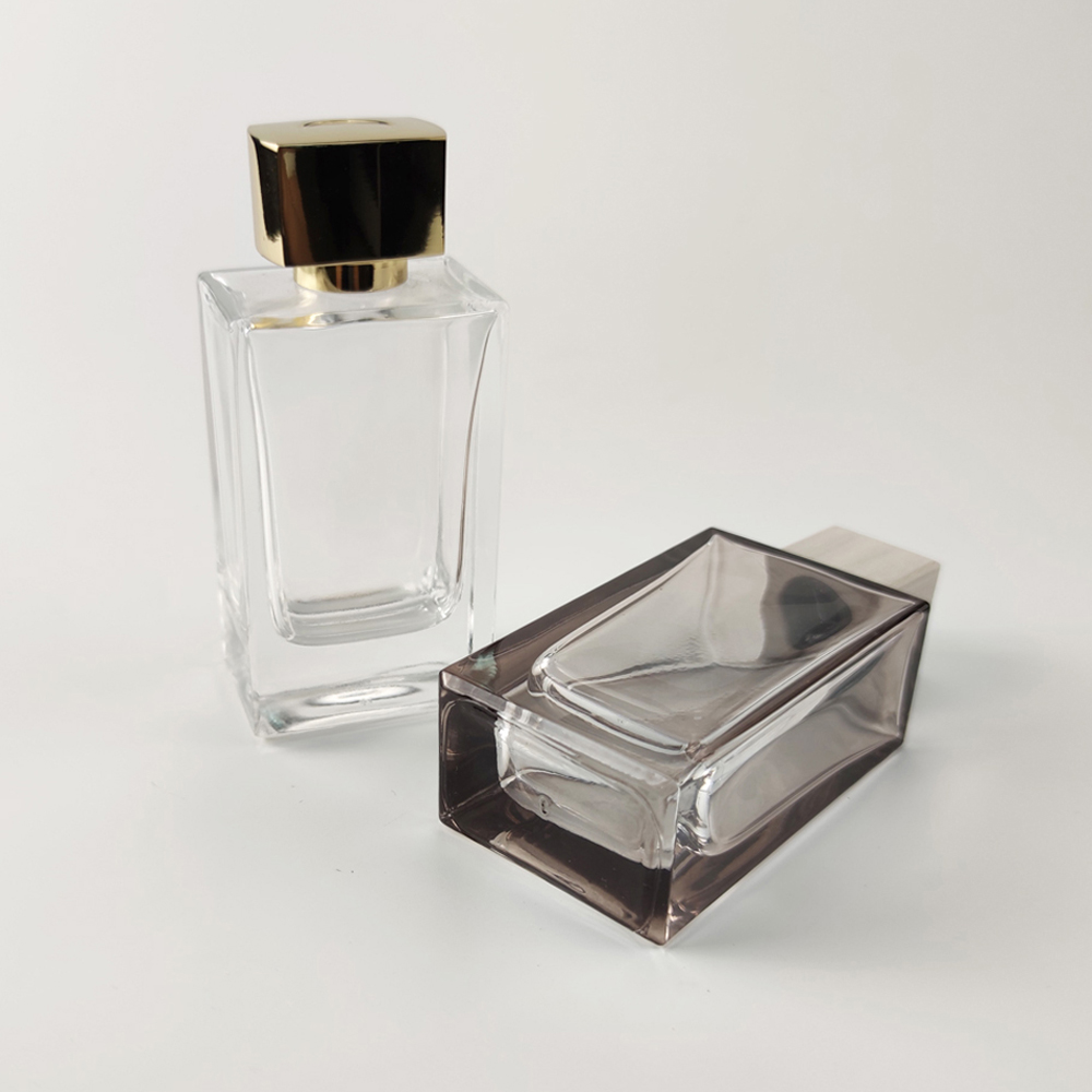 70/80 ml Free sample empty simple popular style high quality colorful square glass parfum sprayer bottle with zamac wooden lid