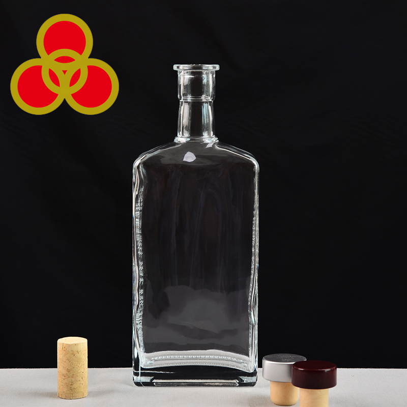 700ml alcohol spirit liquor bottle beverage square flat fancy flint vodka bottle