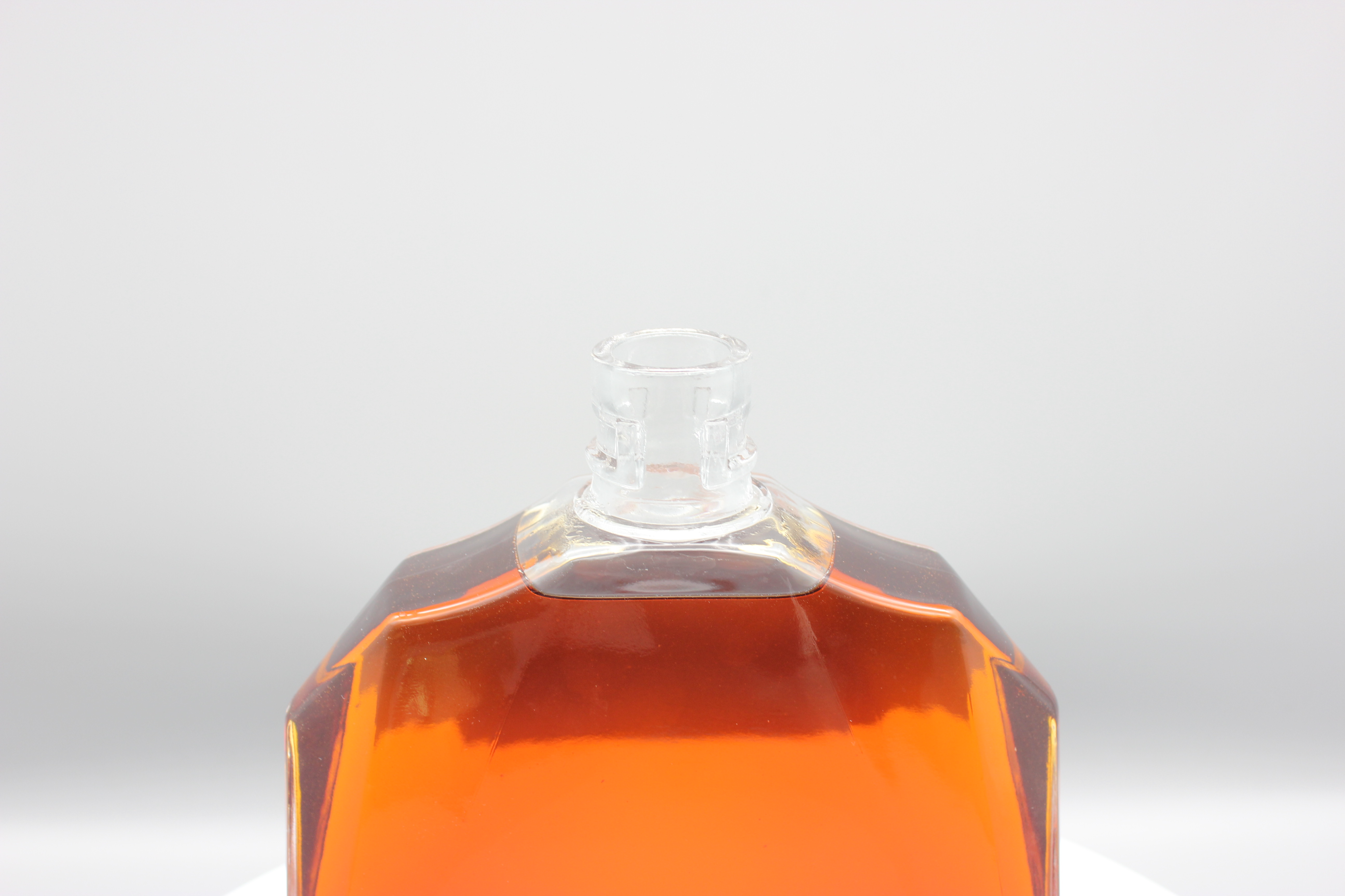 700ml clear empty brandy glass bottles liquor bottle, vodka, wishky