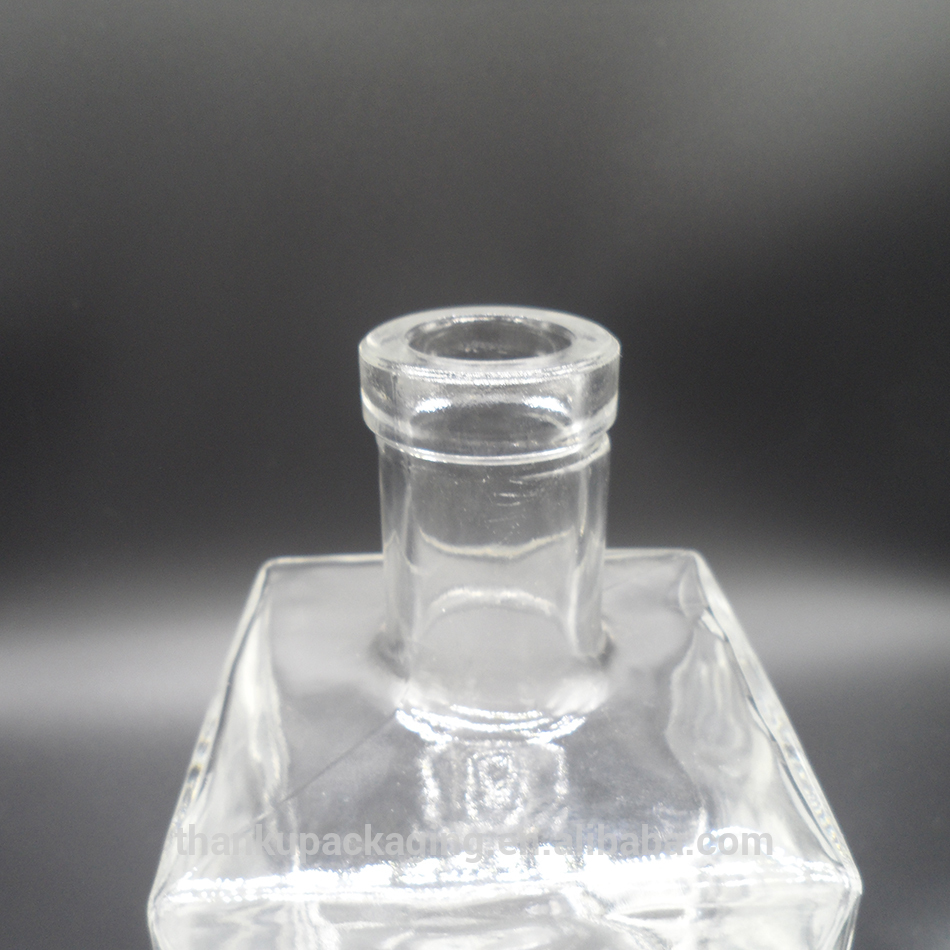 700ml square vodka glass spirit bottles gin