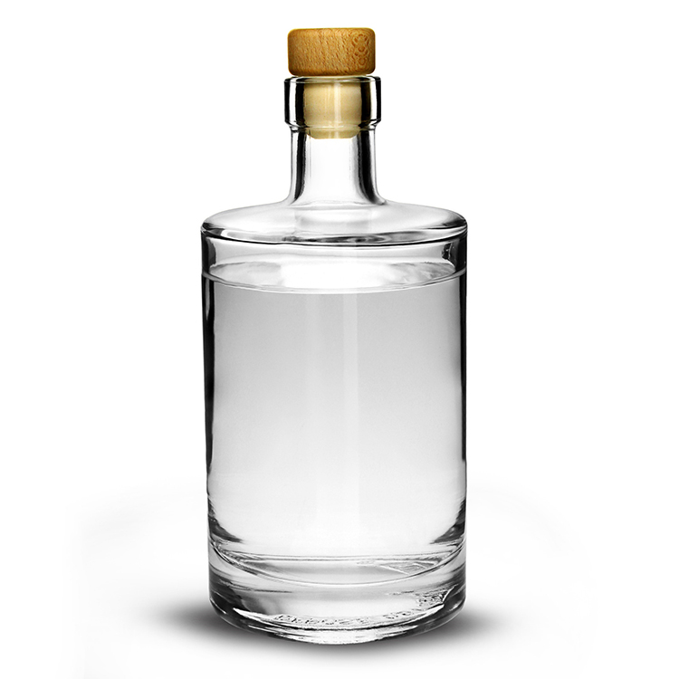 750 ml Clear Glass Round Nordic Liquor Bottle Bar Top Neck Finish