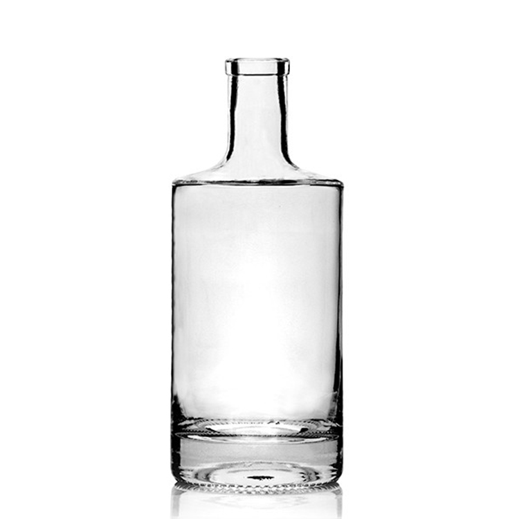 750 ml Clear Glass Round Nordic Liquor Bottle Bar Top Neck Finish