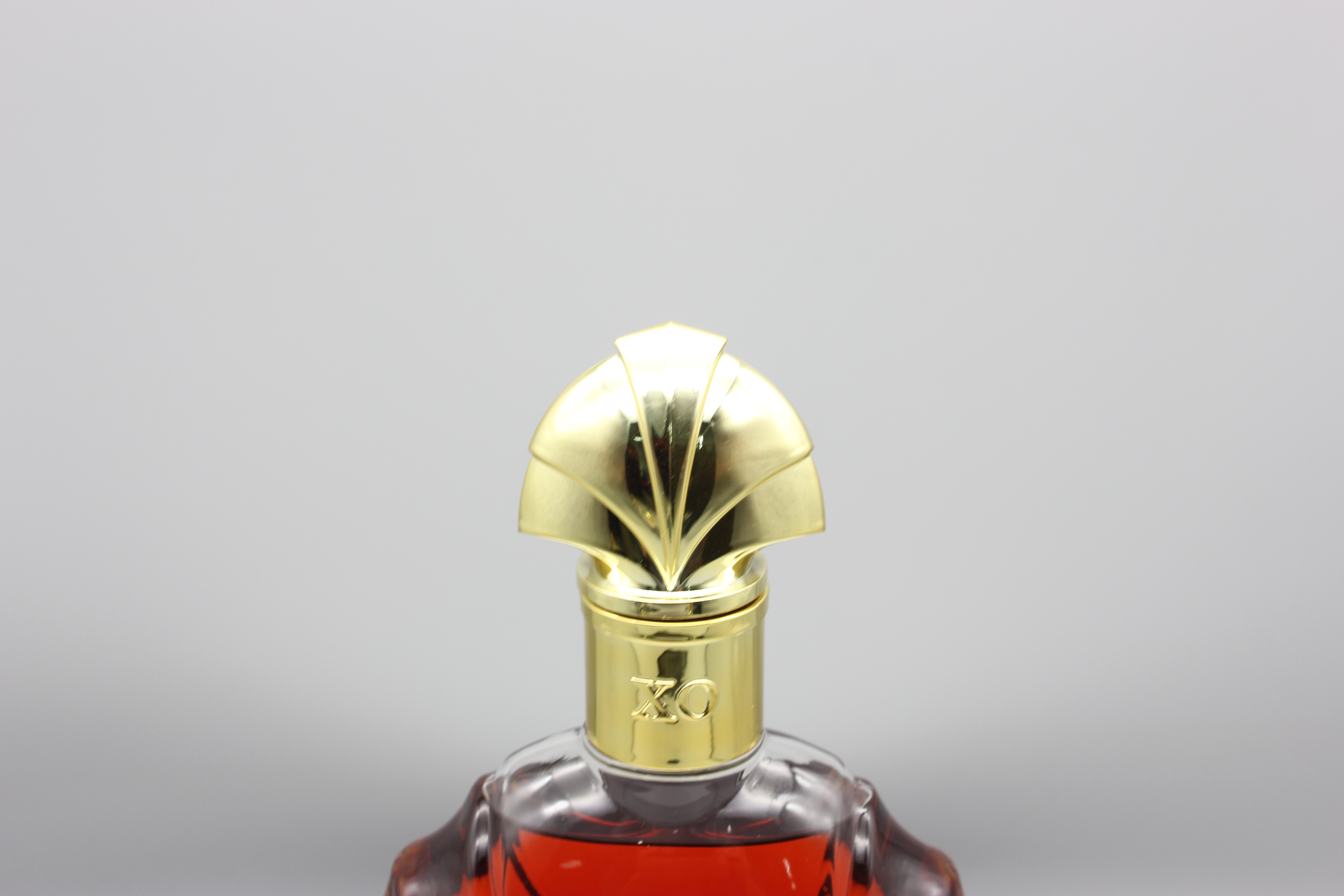 750 ml liquor glass bottle with cork stopper glass liquor/wine/vodka bottle glass spirit bottle flat flask liquor