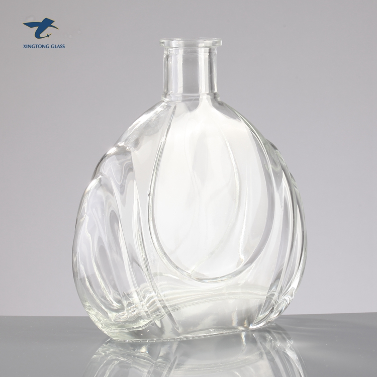 750Ml Hot Selling Unique Shaped Rum Bottle With Golden Cap